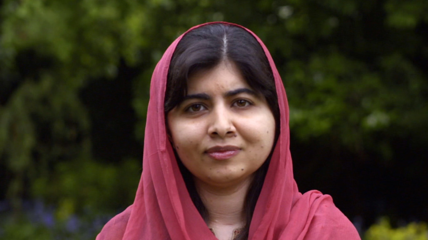 Smarter News Quiz: Celebrity Politicians, Driverless Trucks and Malala