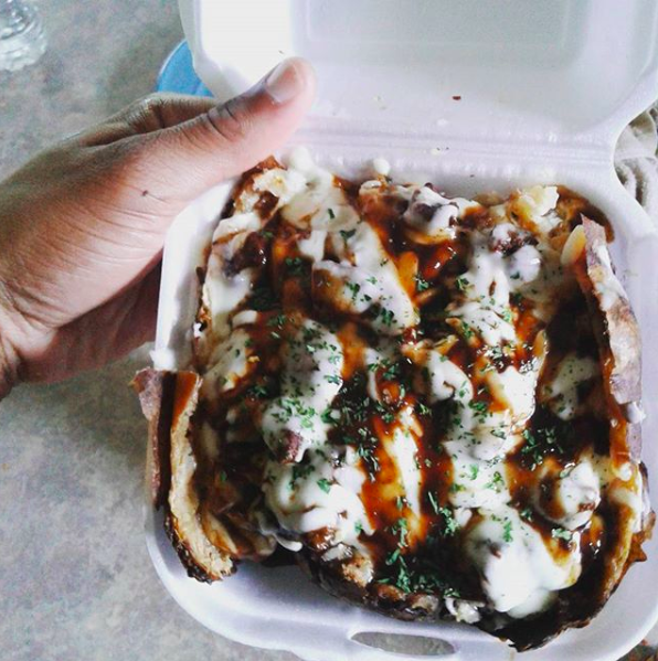 Philly Cheese Steak Potato by Potato Mountain 615 (Photo by: instagram.com/chefralph_pm615)
