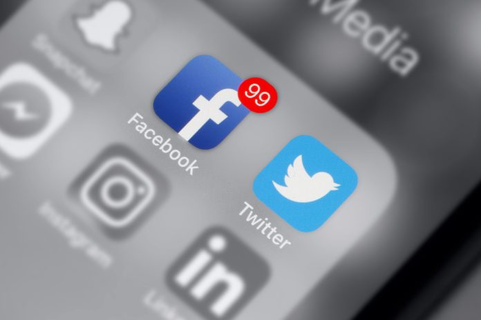 Twitter and Facebook apps The White House has not extended invitations to Facebook and Twitter to attend its social media summit on Thursday, people familiar with the matter said.