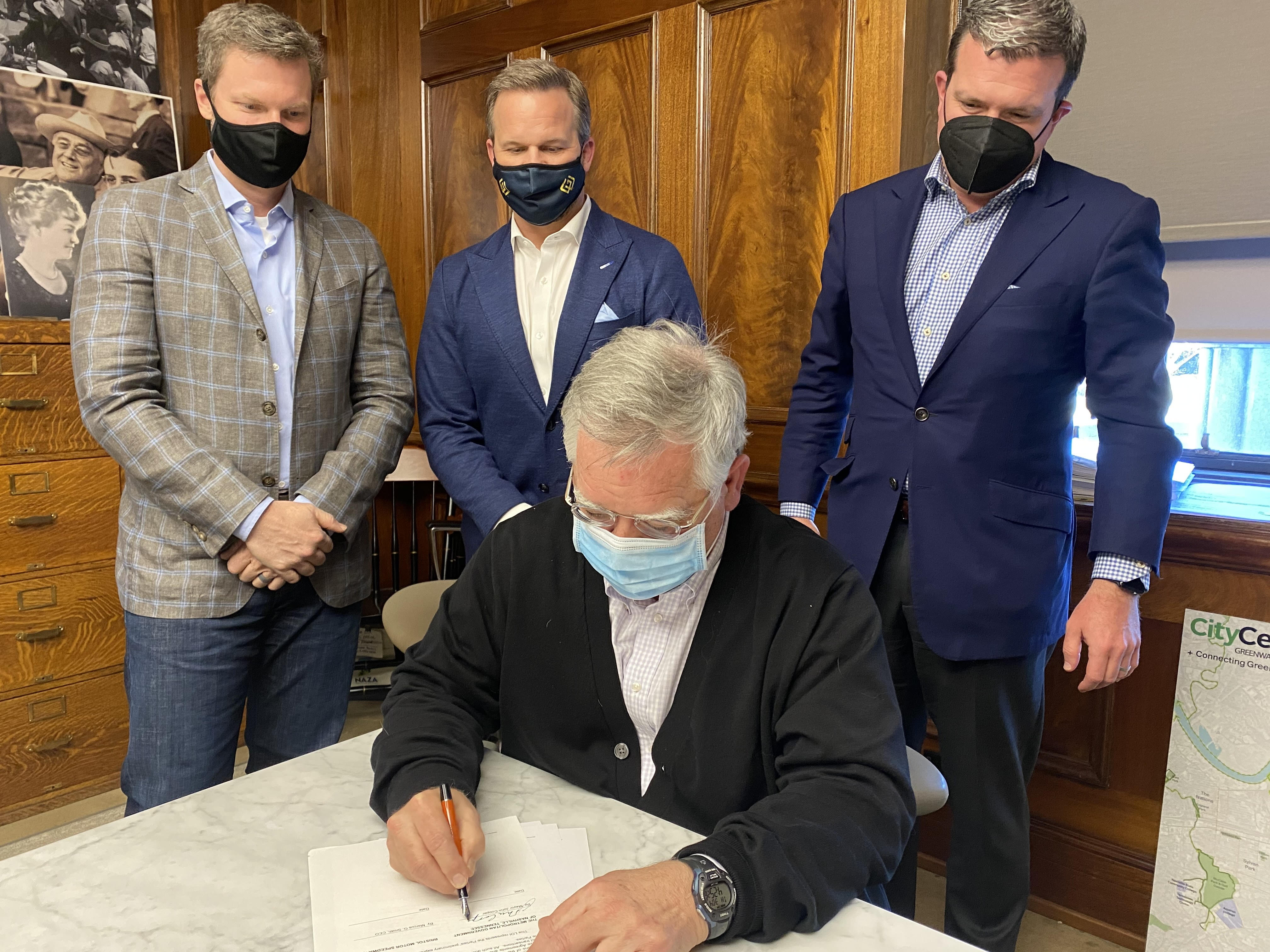 Nashville Mayor John Cooper signing Letter of Intent with Bristol Motor Speedway. (Courtesy Photo)