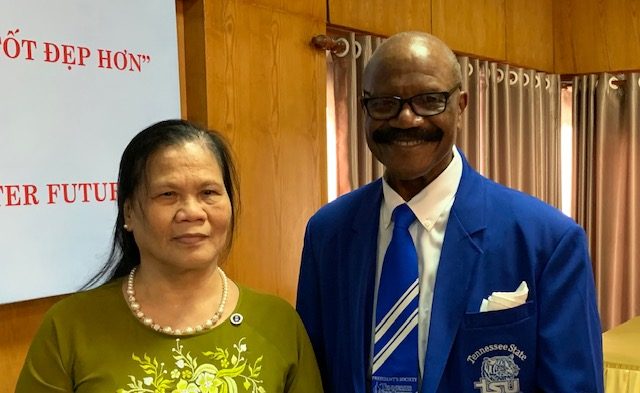 (l-r) Nguyen Thi Lam and Lt. Col. James W. Williams