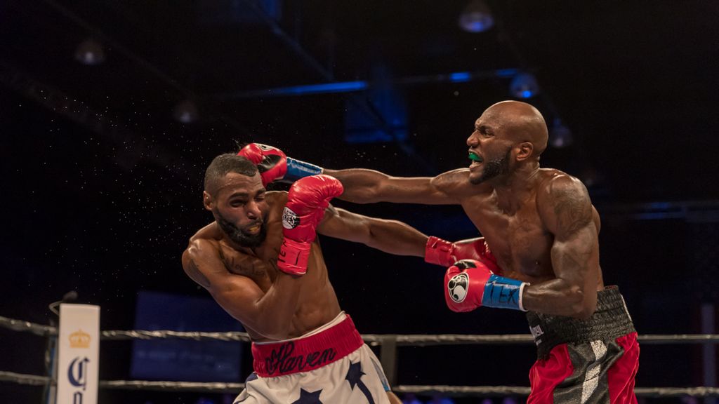“I know I’m one of the best at 140,” said once beaten Darwin Price (right) scoring a seventh-round TKO over 140-pound rival Javontae Starks. (Josh Jordan/San Antonio Sports Photography)