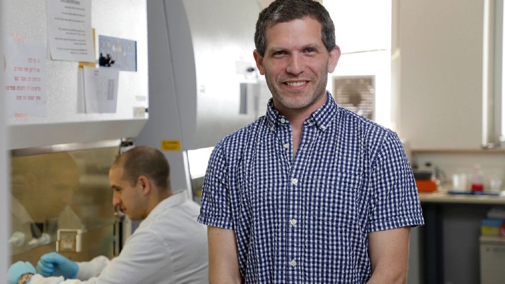 Ben Maoz is one of the leading researchers on a project in which a tiny sensor is implanted in the nerve of an injured limb and connected directly to a healthy nerve. (Tel Aviv University)