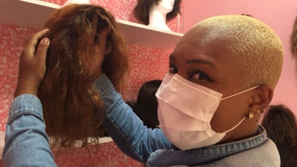 Chemotherapy meant the loss of hair for Cátia da Motta. A beautiful wig helped restore her self-esteem. The Wig Bank hopes to help with that. (Luciano Nagel/Zenger)