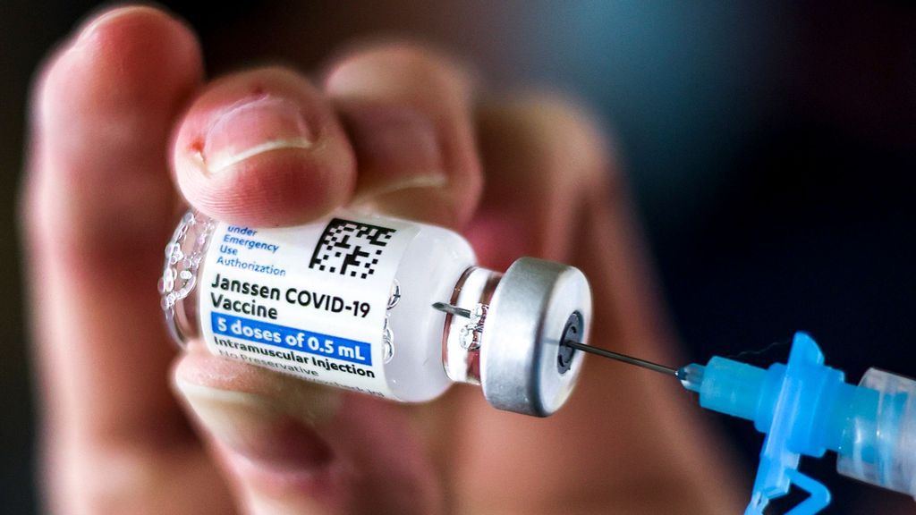 Adams 12 Five Star Schools District RN Tiffany Karschamroon draws a dose from a vial of the Johnson & Johnson COVID-19 vaccine, the newest vaccine approved by the U.S. FDA for emergency use, at an event put on by the Thornton Fire Department on March 6, 2021 in Thornton, Colorado. (Michael Ciaglo/Getty Images)