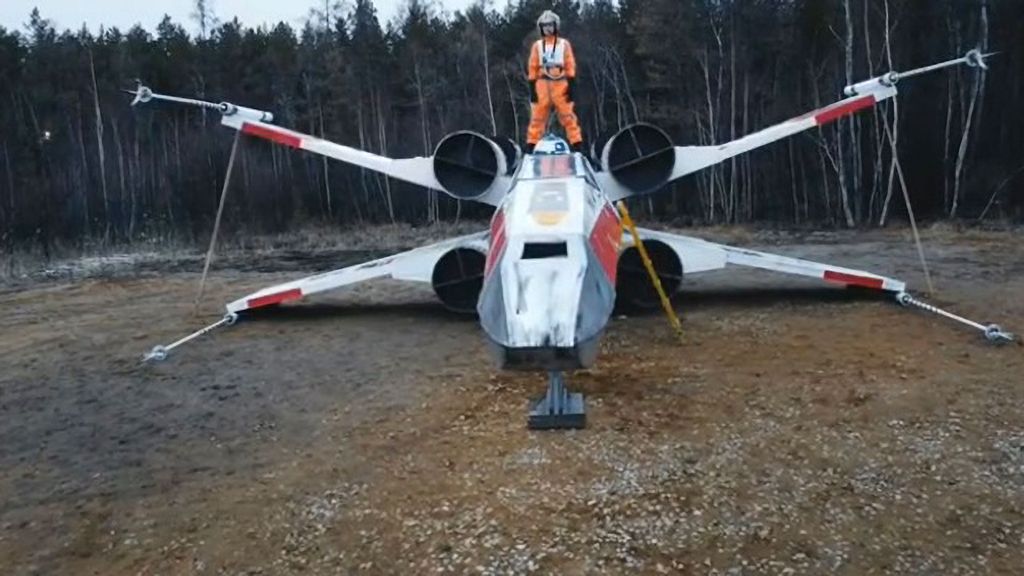 A replica of the X-wing Starfighter from “Star Wars” was built in Sakha, Russia, by six cosplayers. (Ayaal Federov/Zenger)