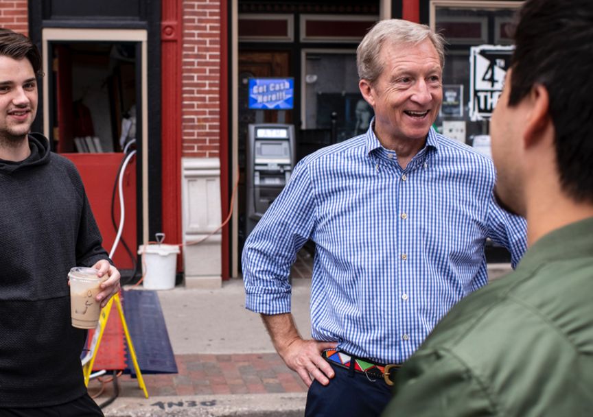 (Center) Presidential Candidate Tom Steyer (Photo by: tomsteyer.com)