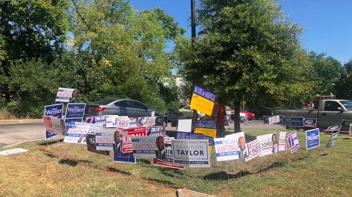 outside signs Political signs like this are posted at Nashville Public Library Bordeaux Branch (Photo by: Jason Luntz)